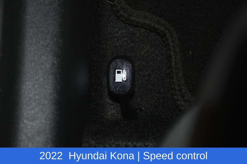 2022 Hyundai Kona SEL - Photo 11