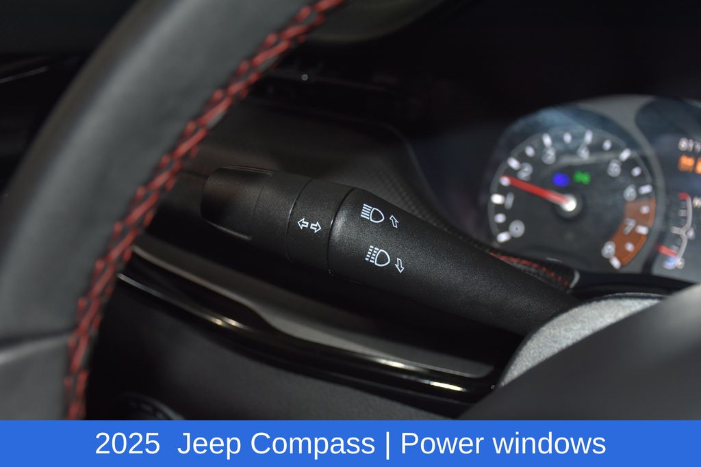 2025 Jeep Compass Trailhawk - Photo 10