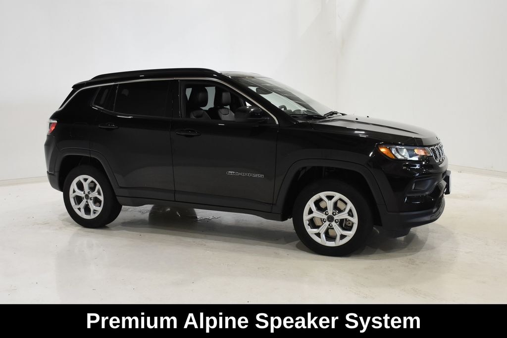 Used 2025 Jeep Compass Latitude SUV