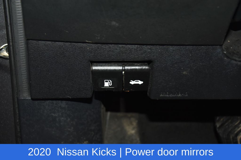 2020 Nissan Kicks SR - Photo 23
