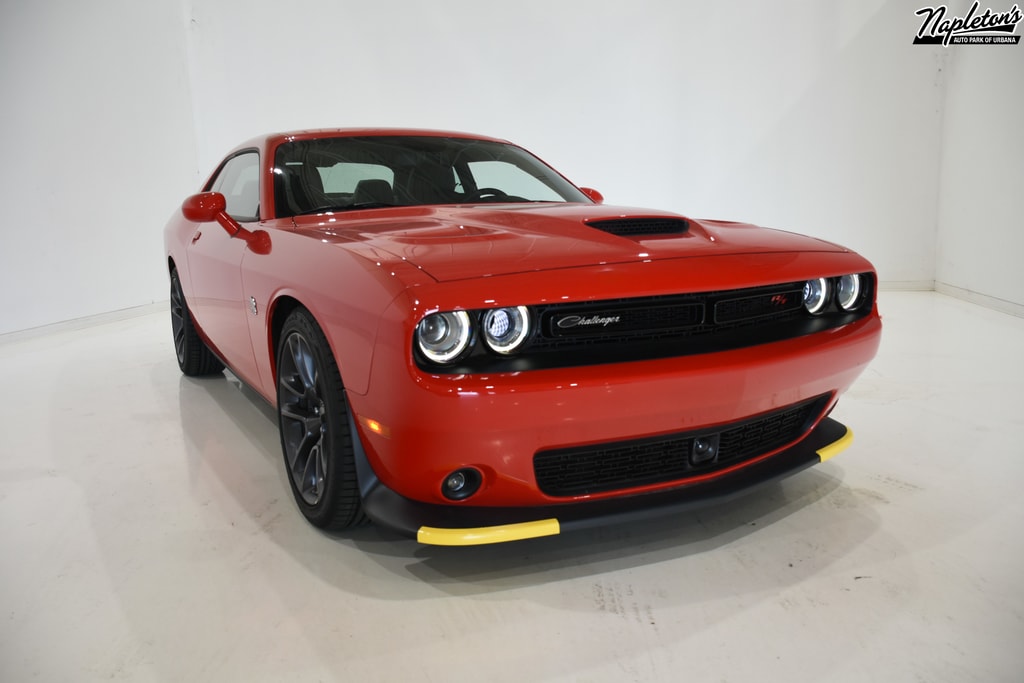 2023 Dodge Challenger R/T's photo