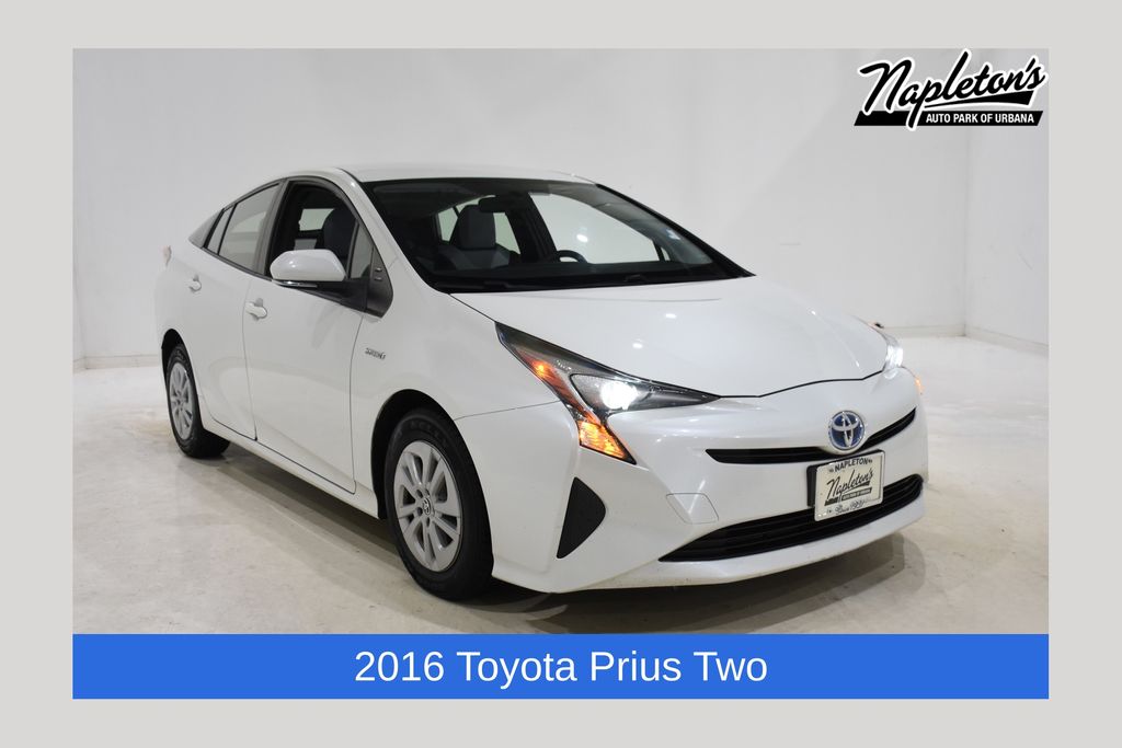 2016 Toyota Prius Two's photo