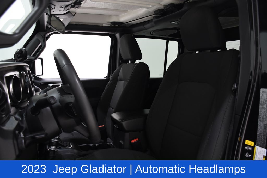 2023 Jeep Gladiator WILLYS - Photo 22