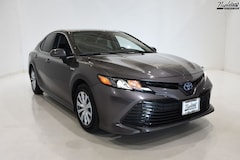 2020 Toyota Camry Hybrid LE Sedan