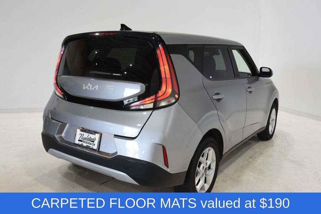 Used 2025 Kia Soul LX Hatchback