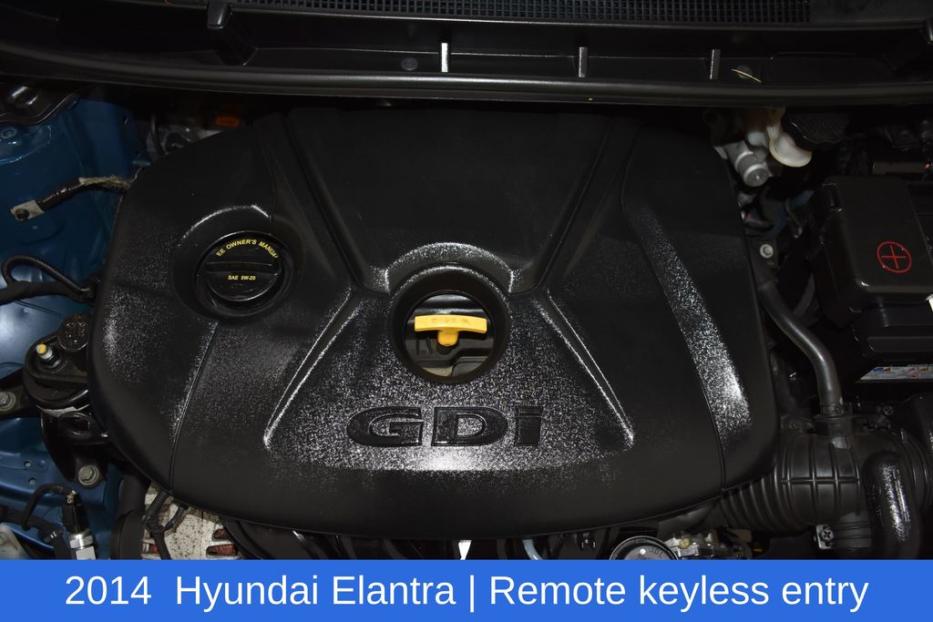 2014 Hyundai Elantra GT Base - Photo 8