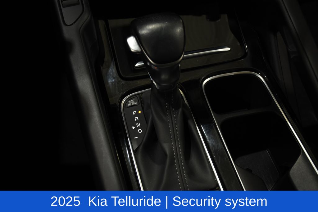 2025 Kia Telluride S - Photo 21