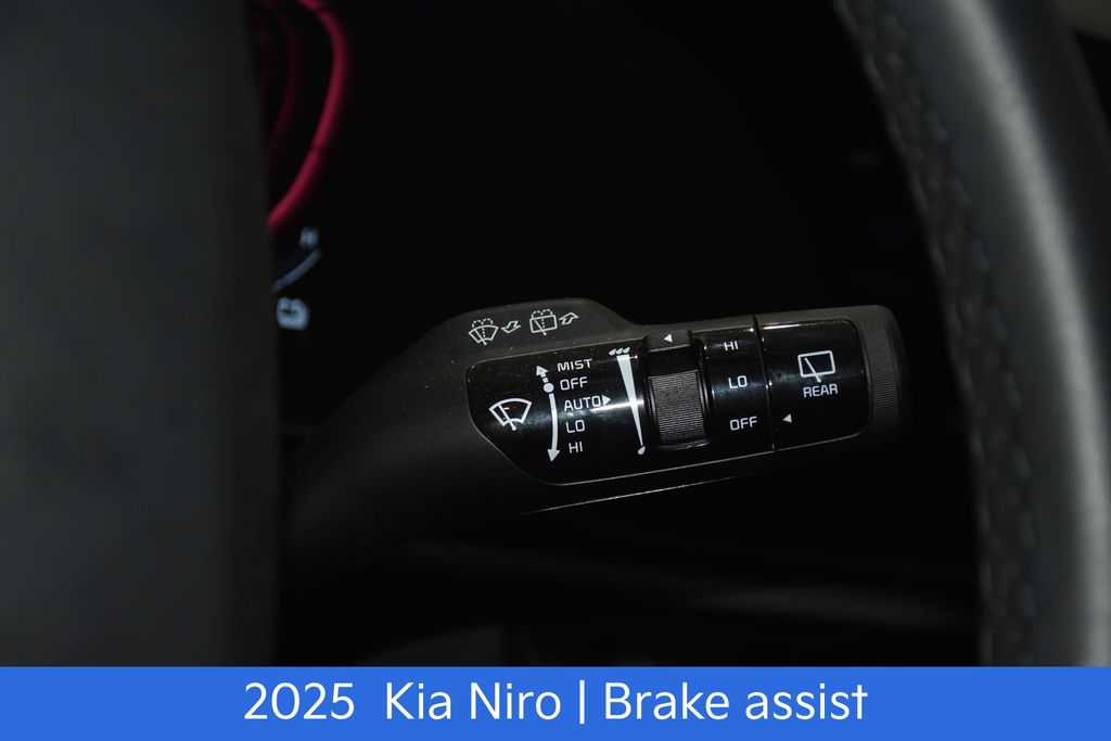 2025 Kia Niro EX - Photo 12