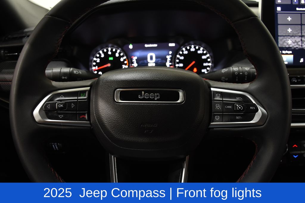 2025 Jeep Compass Trailhawk - Photo 11
