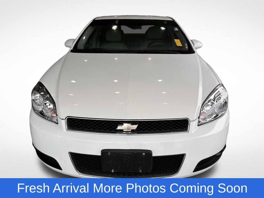 2013 Chevrolet Impala LTZ photo 2