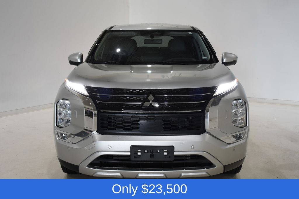Used 2023 Mitsubishi Outlander SE SUV