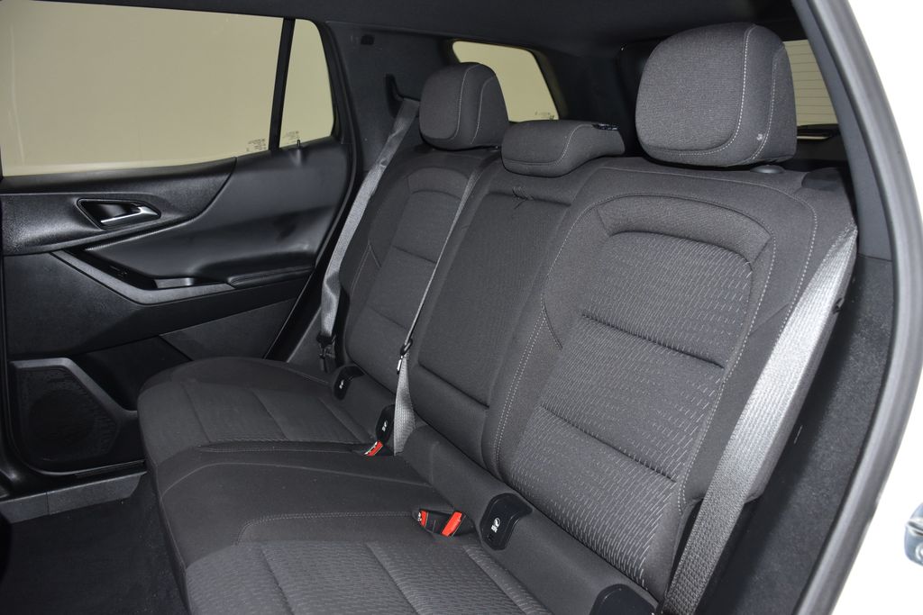 2025 Chevrolet Equinox LT - Photo 21