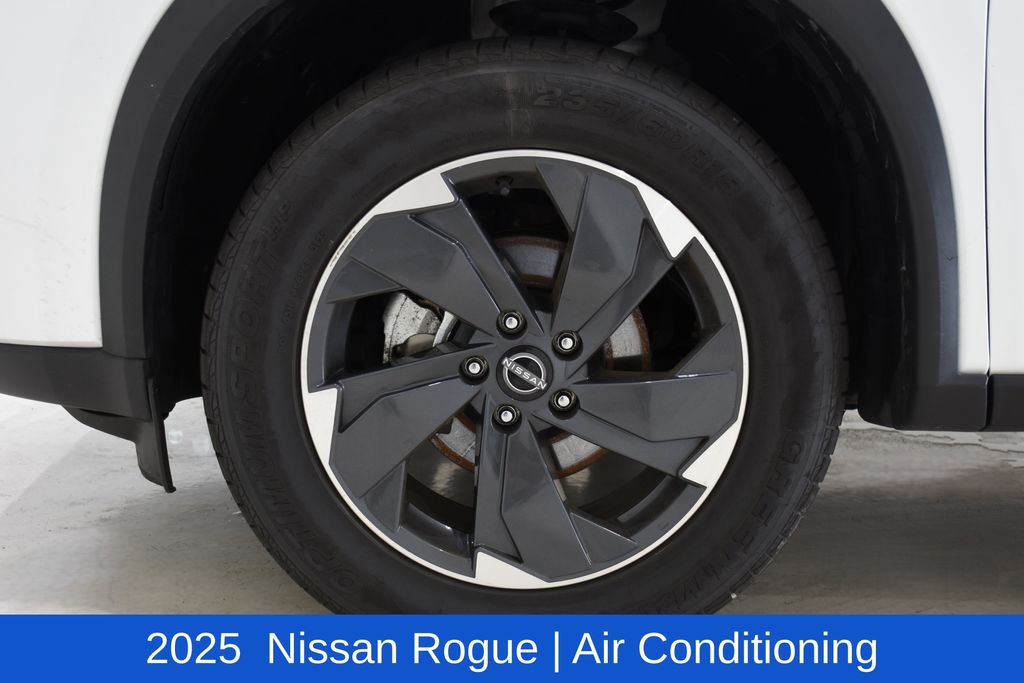2025 Nissan Rogue SV - Photo 6