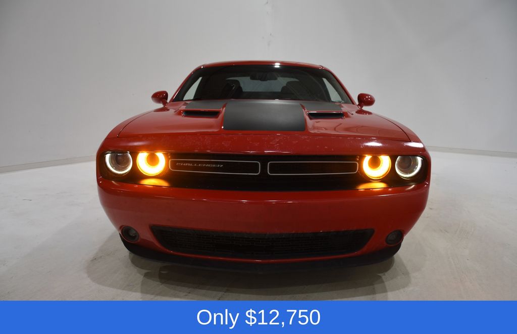 Used 2015 Dodge Challenger SXT with VIN 2C3CDZAG7FH711916 for sale in Urbana, IL