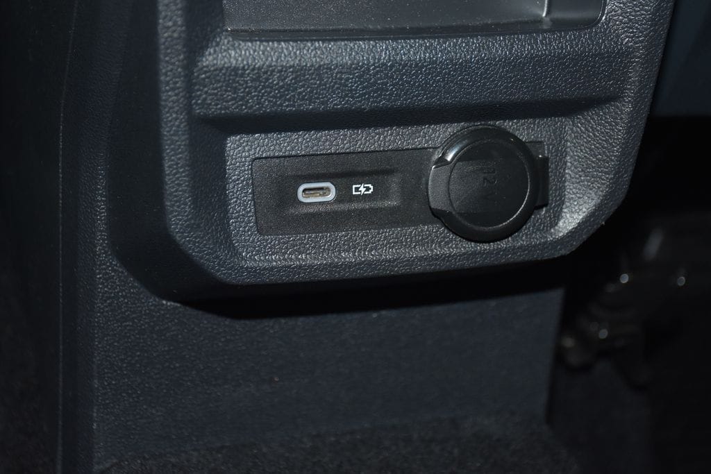 2022 Volkswagen Tiguan SE - Photo 29
