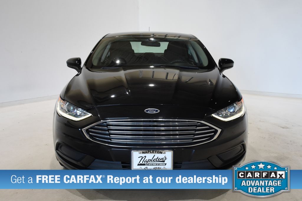Used 2017 Ford Fusion SE with VIN 3FA6P0HDXHR333661 for sale in Urbana, IL
