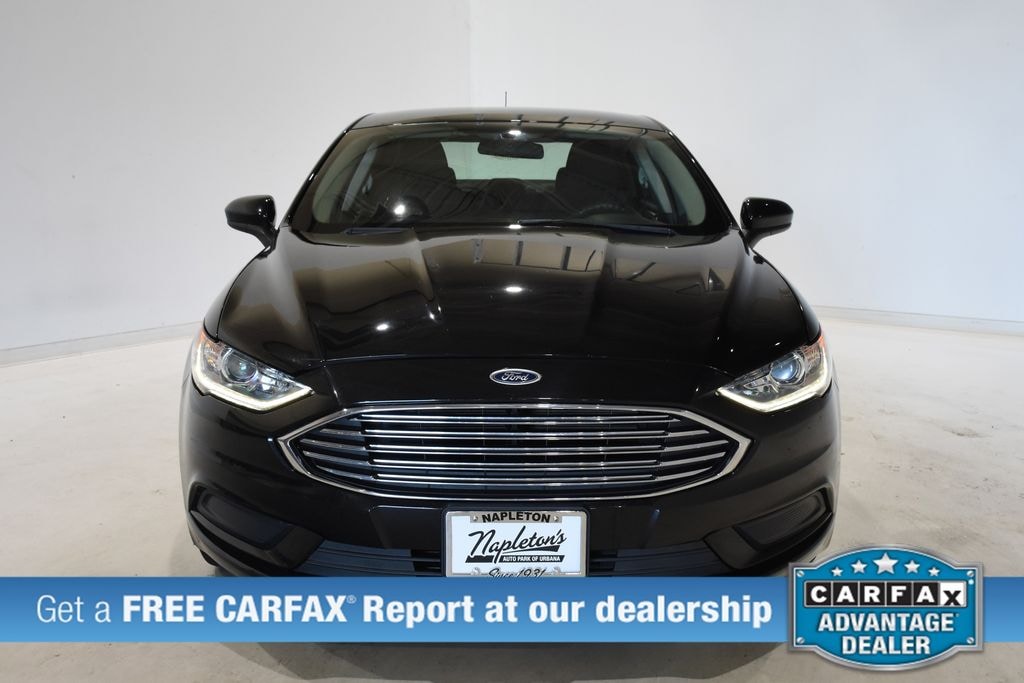 Used 2017 Ford Fusion SE Sedan