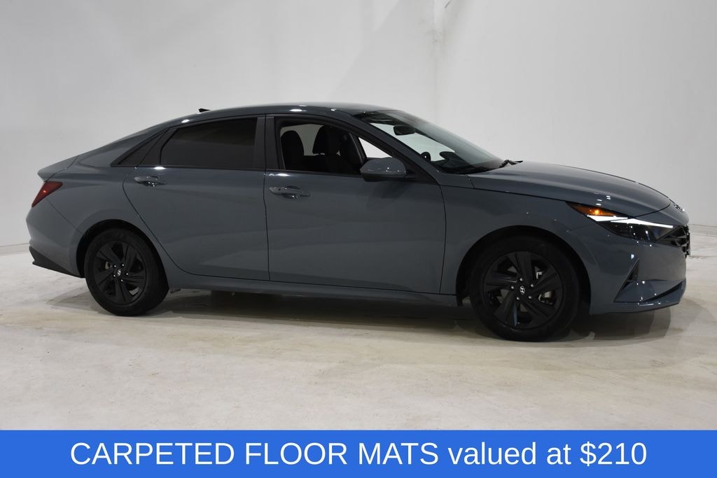 Used 2023 Hyundai Elantra SEL Sedan