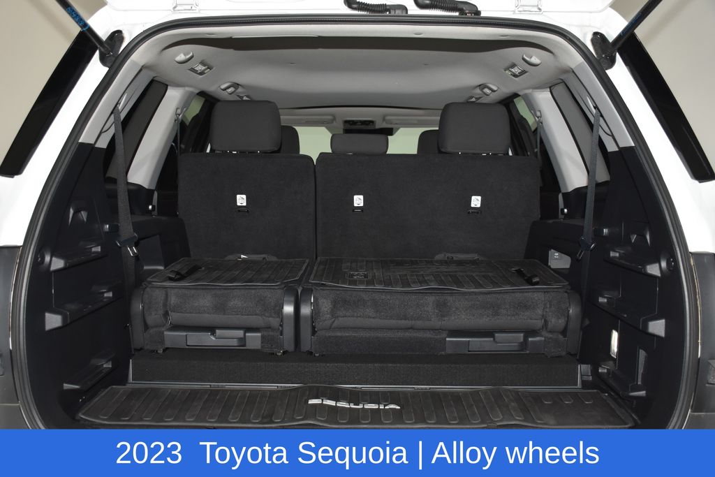 2023 Toyota Sequoia SR5 - Photo 32