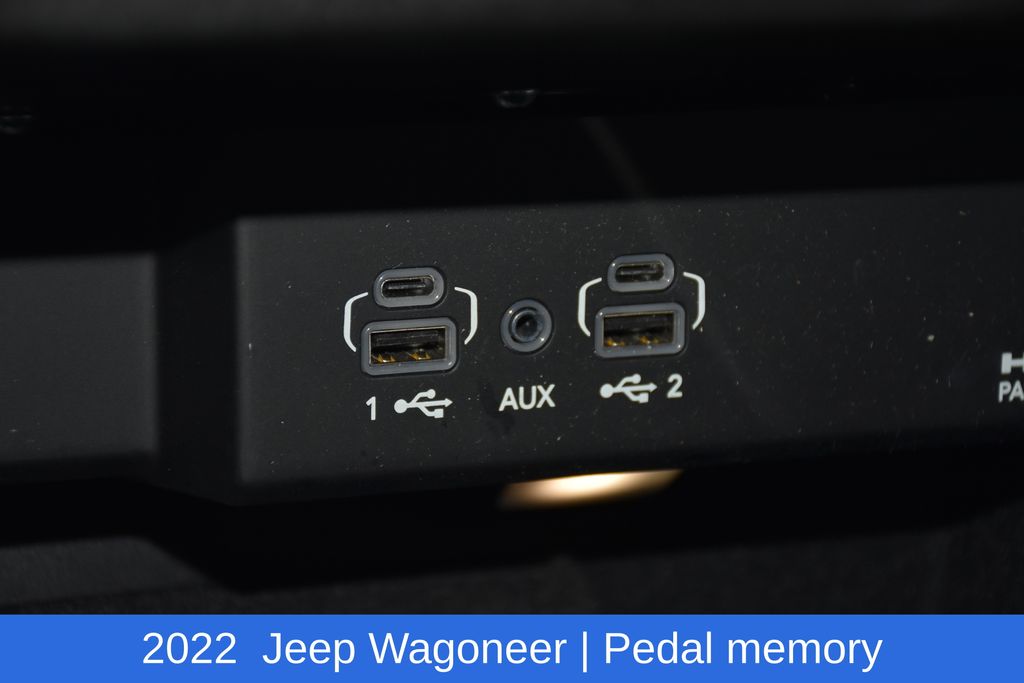2022 Jeep Wagoneer Series III - Photo 21