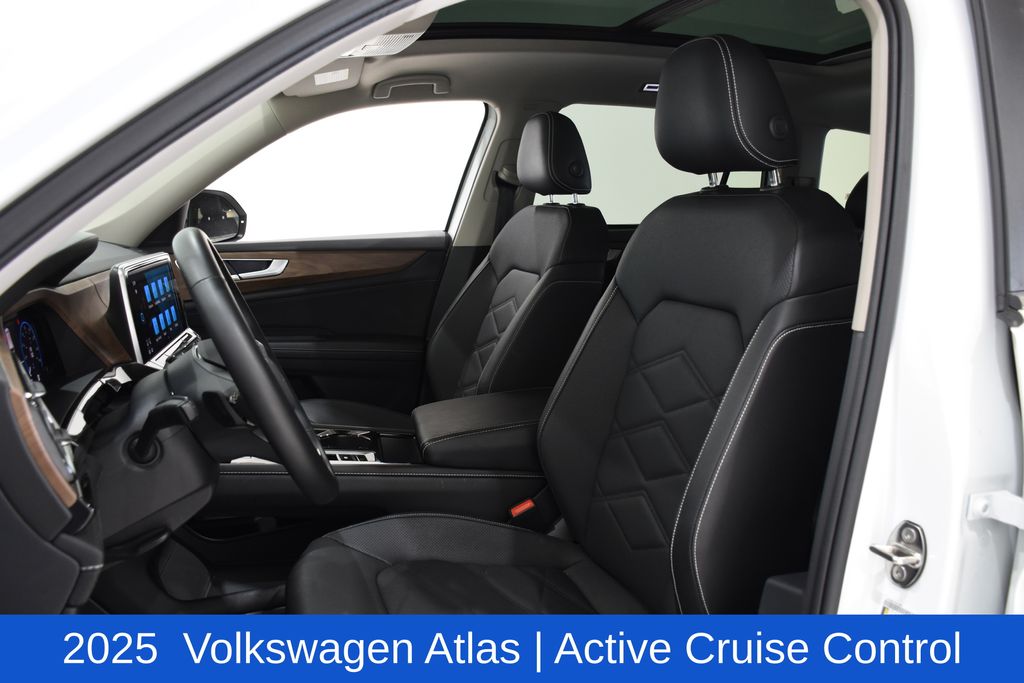 2025 Volkswagen Atlas SE w/Tech - Photo 22