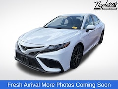 2021 Toyota Camry SE Sedan