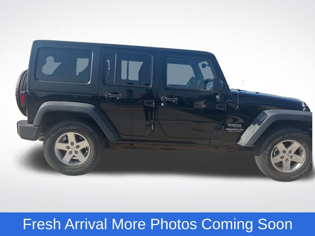 2015 Jeep Wrangler Unlimited Sport photo 2