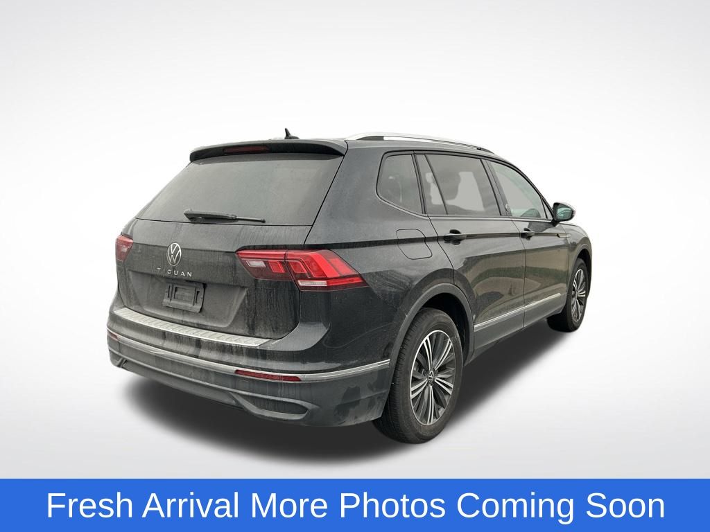 2024 Volkswagen Tiguan Wolfsburg Edition photo 3