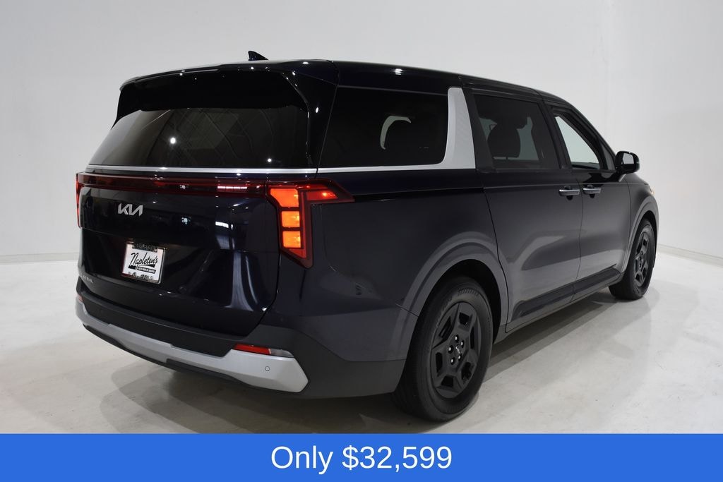 Used 2025 Kia Carnival LXS Van Passenger Van