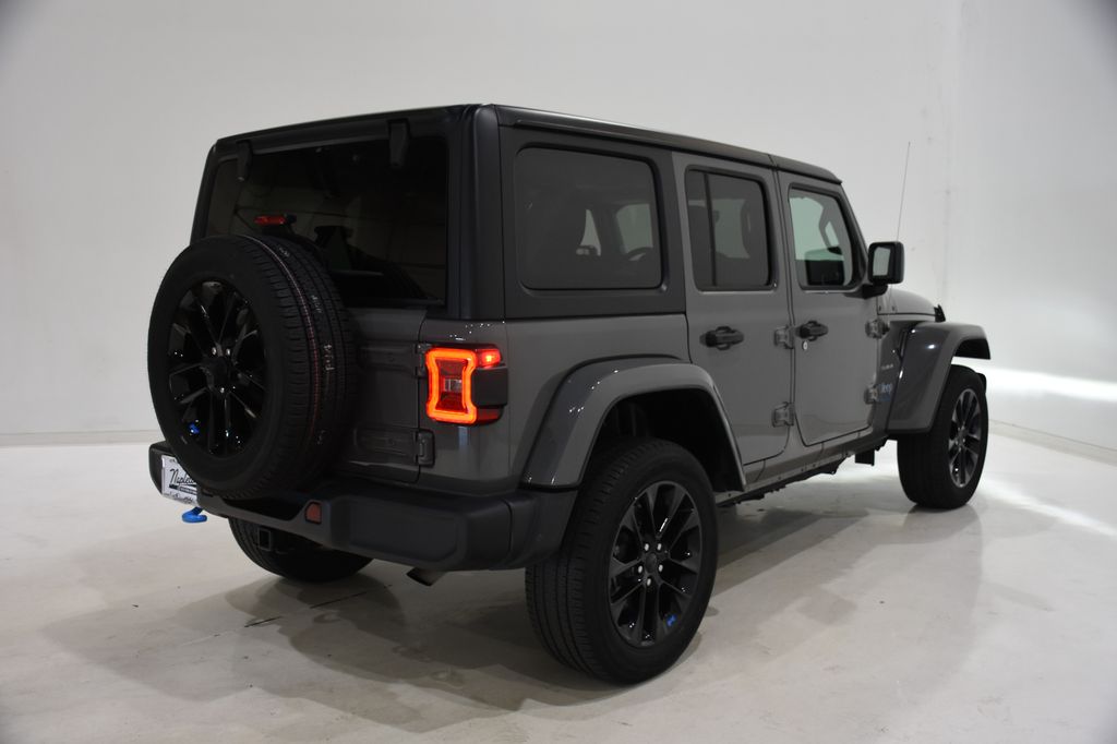 2023 Jeep Wrangler Sahara 4xe photo 4