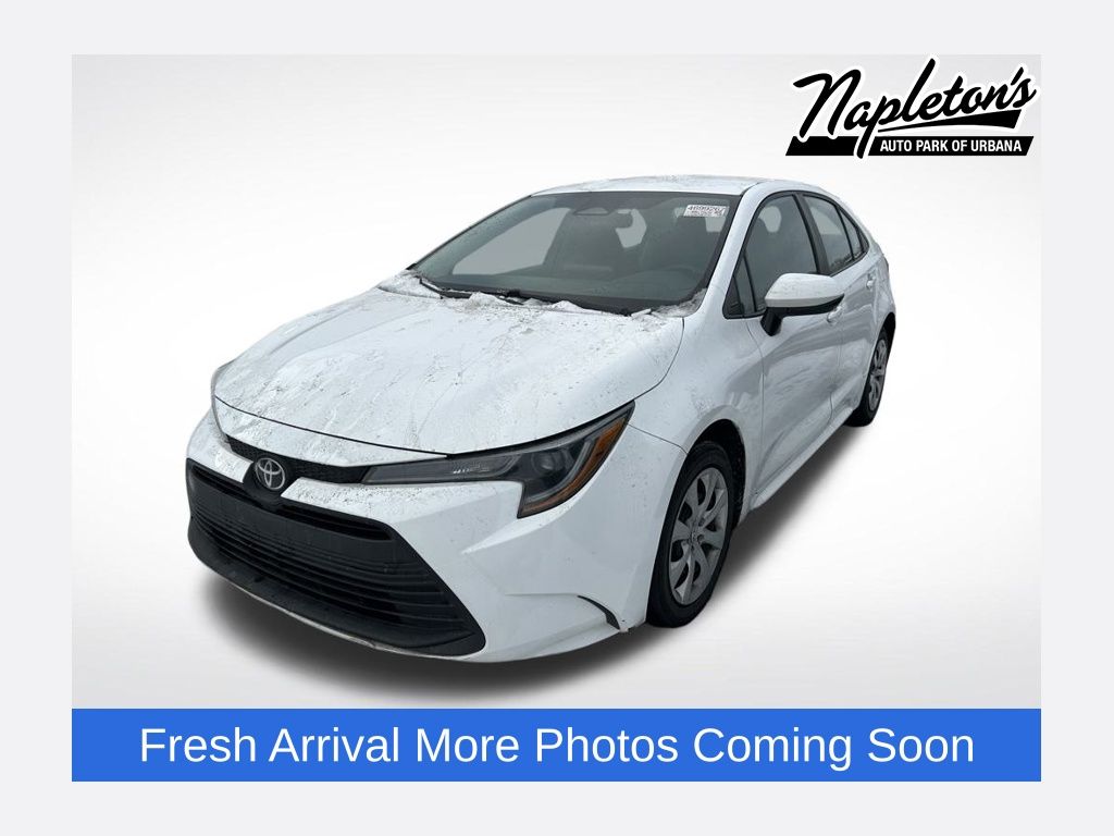 2023 Toyota Corolla LE's photo