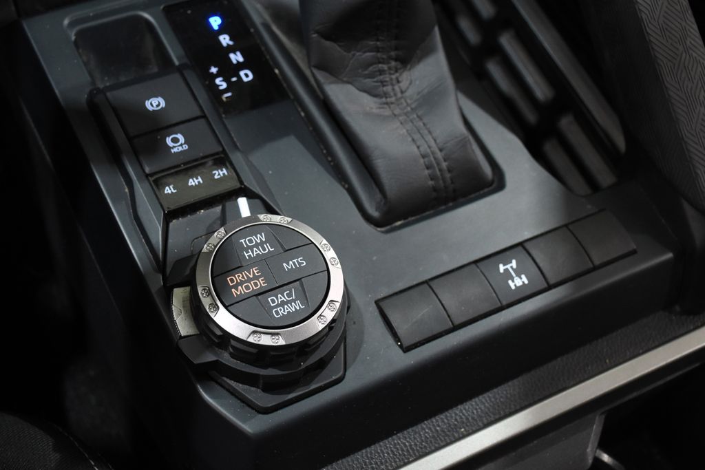 2025 Toyota Tacoma TRD Off Road - Photo 28