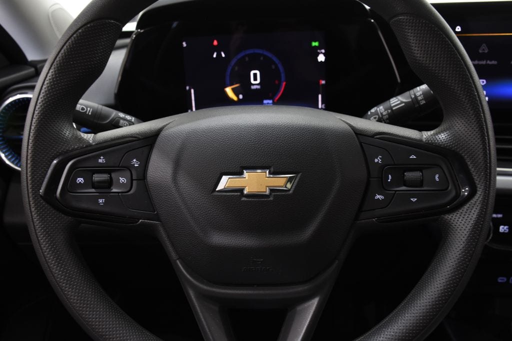 2025 Chevrolet Trax LT - Photo 11