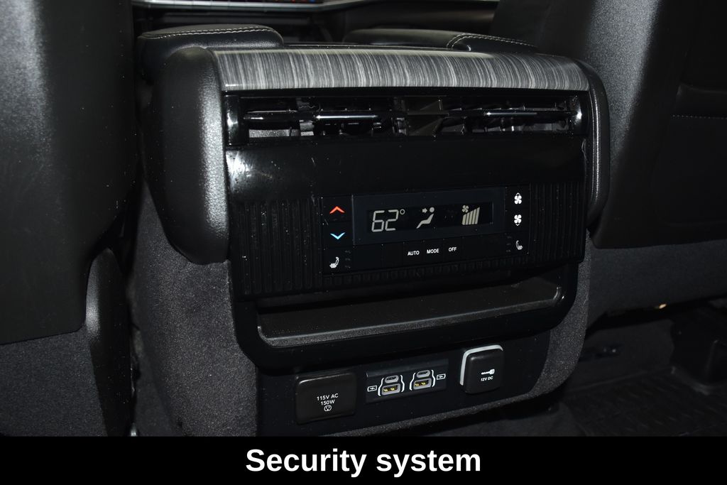 2024 Jeep Wagoneer L Series II - Photo 26