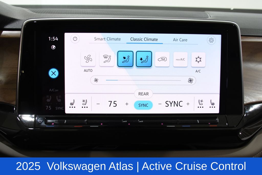 2025 Volkswagen Atlas SE w/Tech - Photo 20