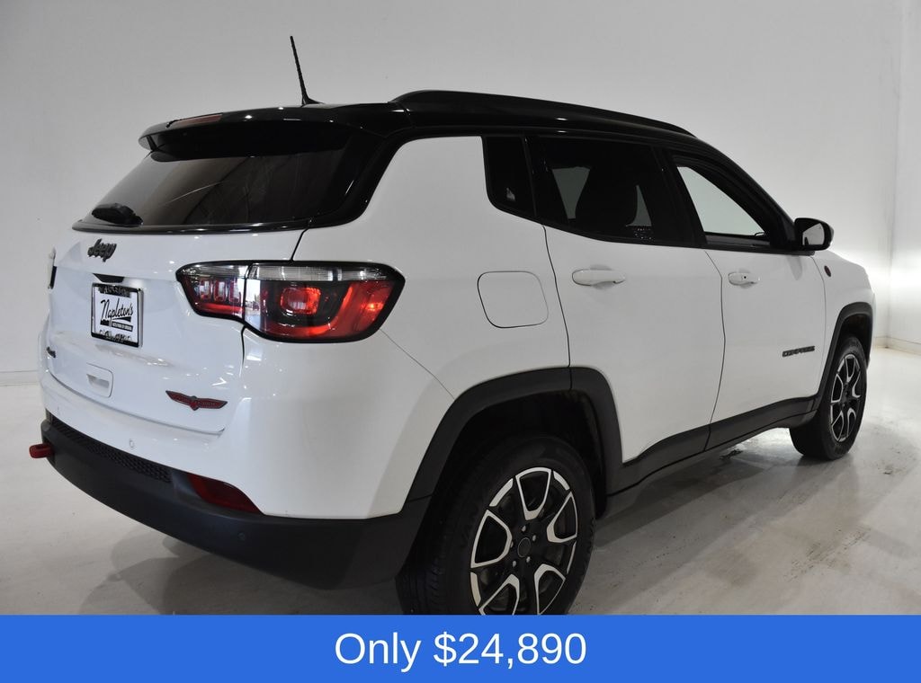 Used 2025 Jeep Compass Trailhawk SUV