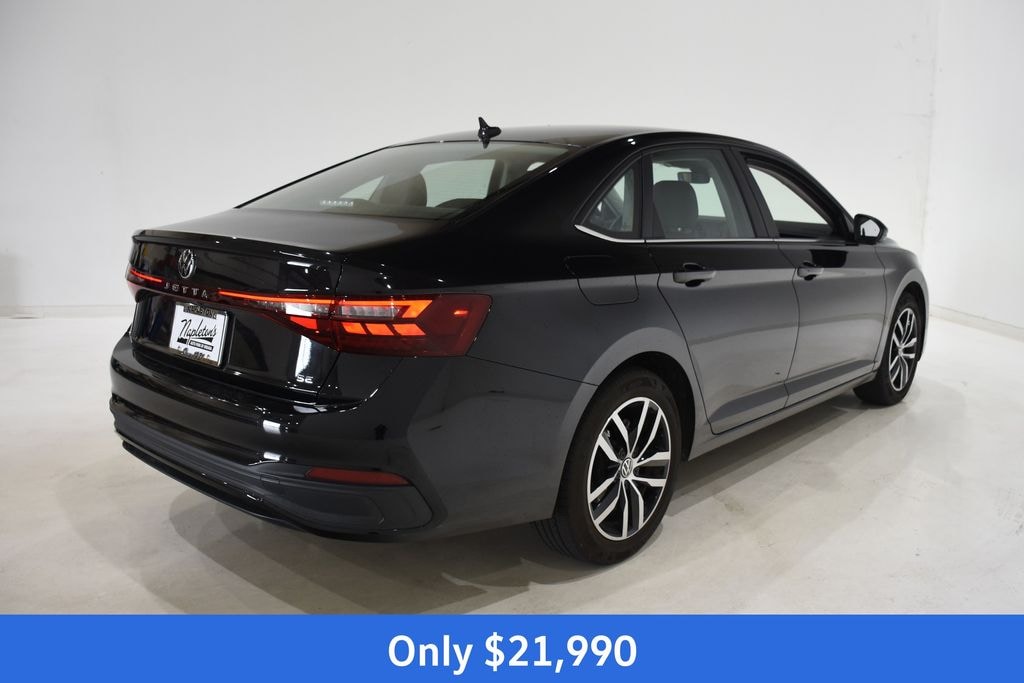 Used 2025 Volkswagen Jetta 1.5T SE Sedan