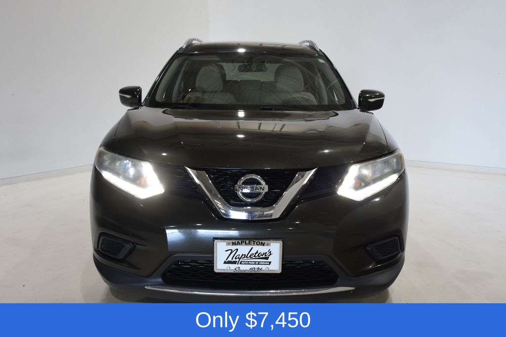 Used 2015 Nissan Rogue SV with VIN 5N1AT2MV7FC837098 for sale in Urbana, IL