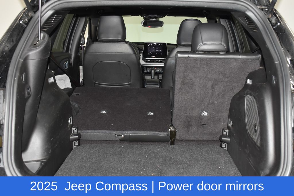 2025 Jeep Compass Latitude - Photo 29