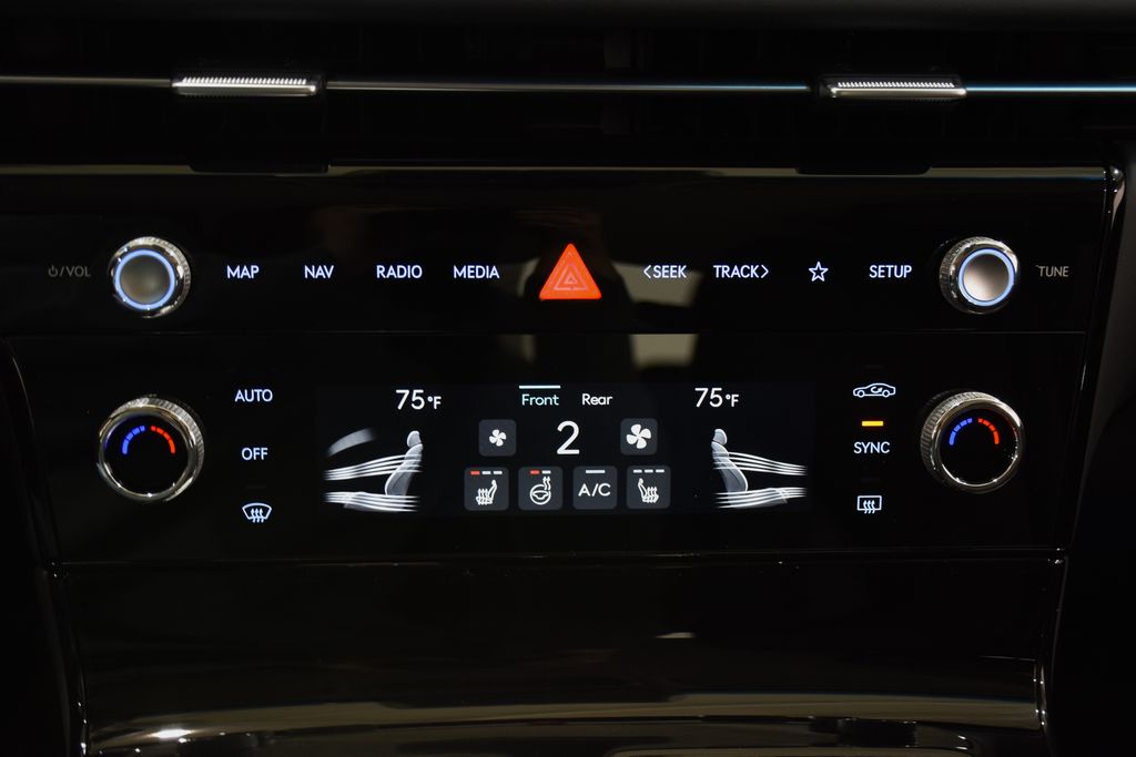 2025 GENESIS G80 Base - Photo 16