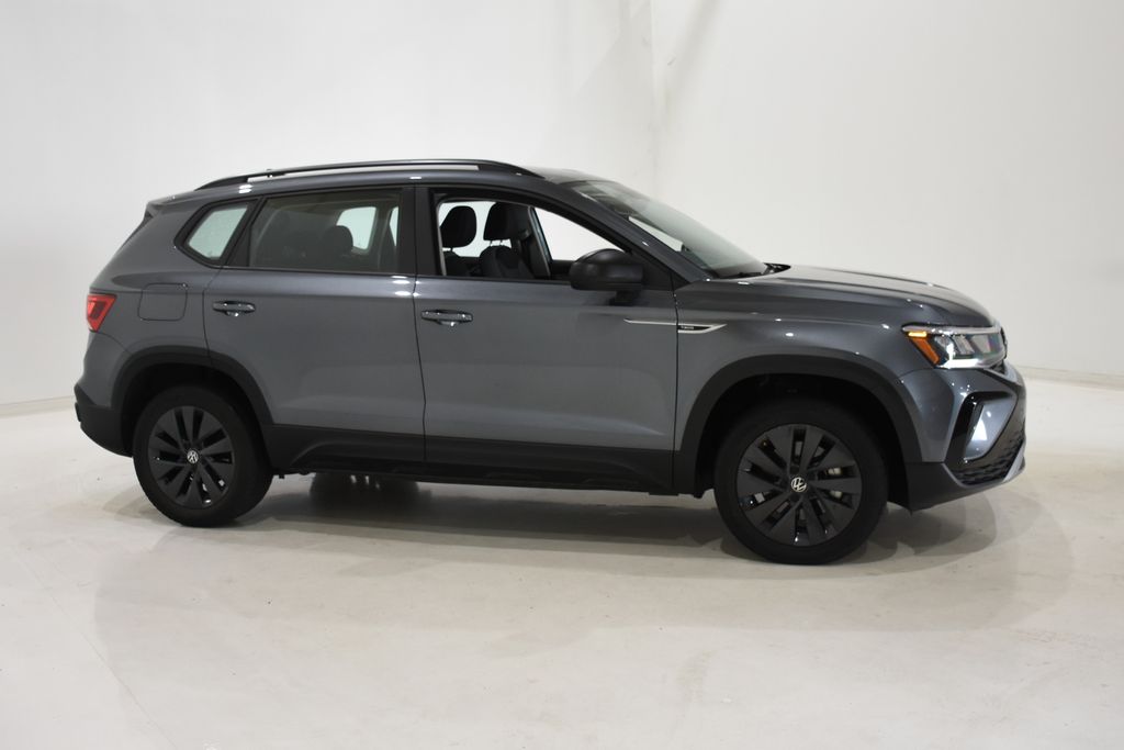 2024 Volkswagen Taos S photo 3