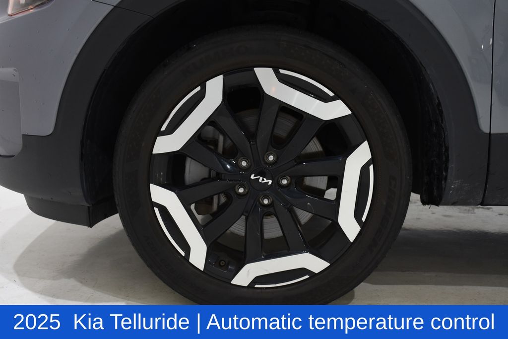 2025 Kia Telluride S - Photo 6