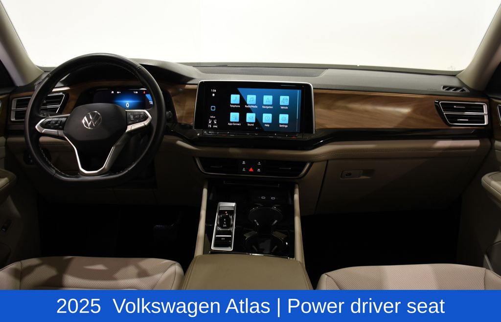 2025 Volkswagen Atlas SE w/Tech - Photo 8