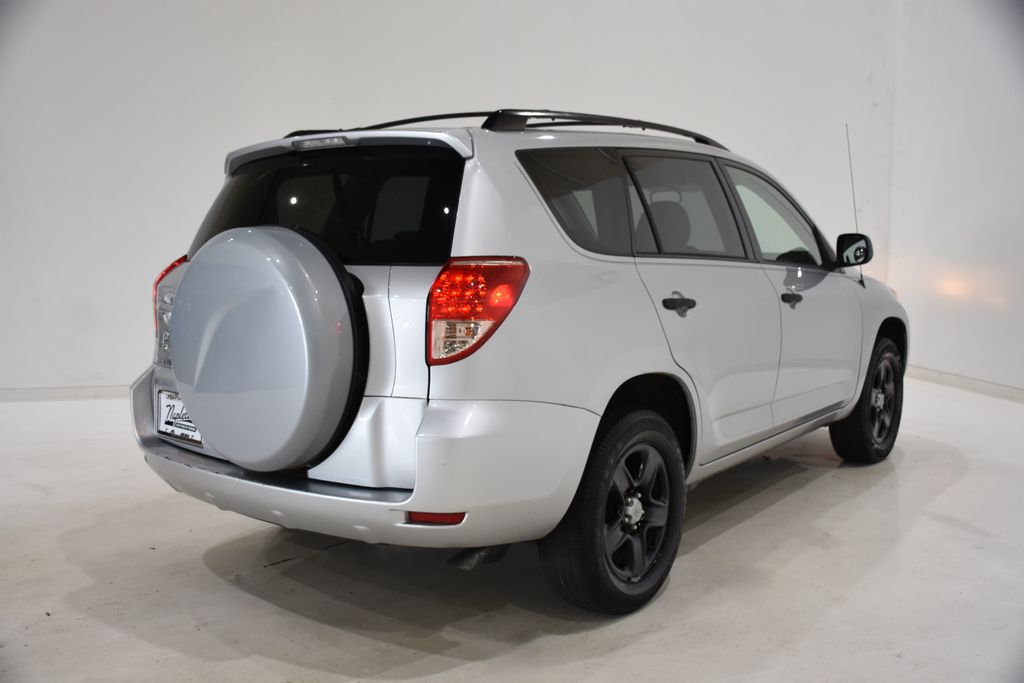2008 Toyota RAV4 Base photo 4