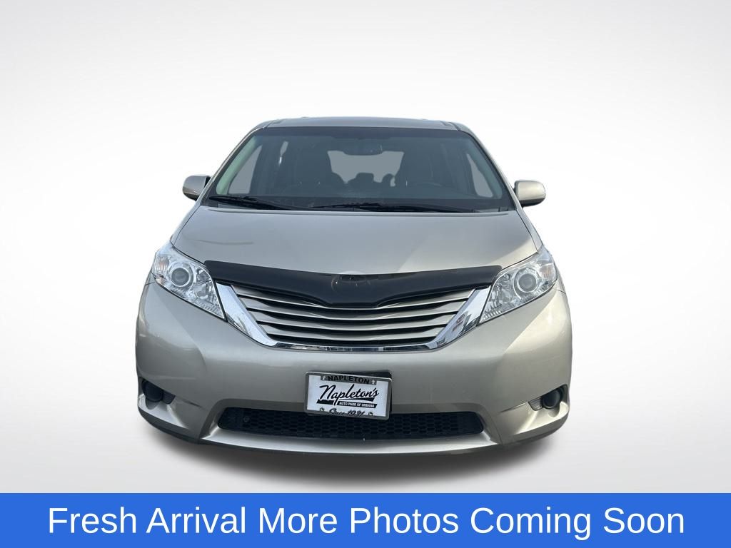 Used 2015 Toyota Sienna LE with VIN 5TDKK3DC9FS655465 for sale in Urbana, IL