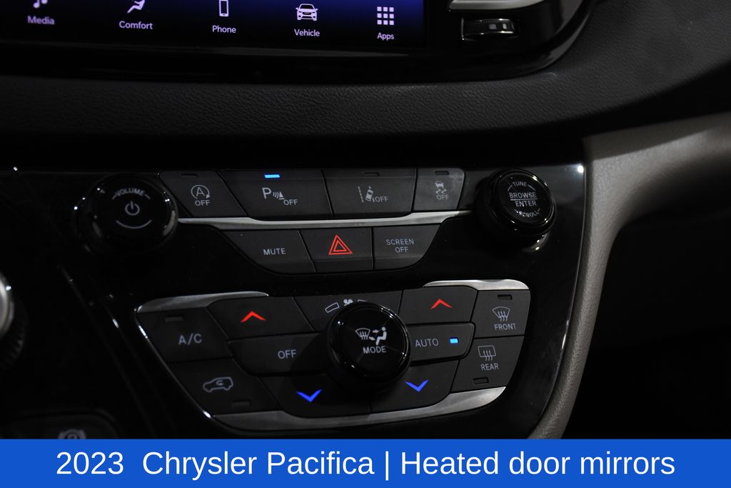 2023 Chrysler Pacifica Touring L - Photo 21