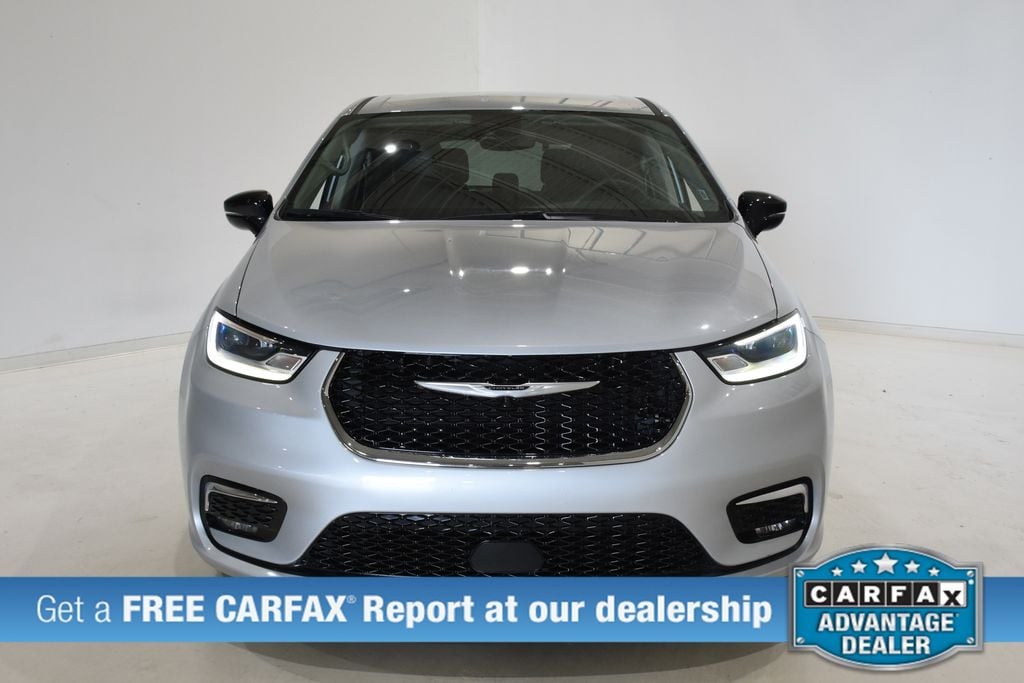 Used 2024 Chrysler Pacifica Touring L Van Passenger Van