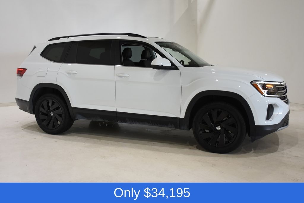 Used 2025 Volkswagen Atlas 2.0T SE w/Technology SUV