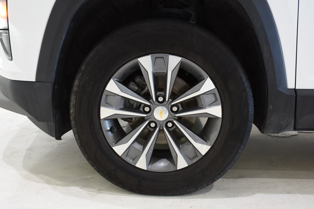 2025 Chevrolet Equinox LT - Photo 6