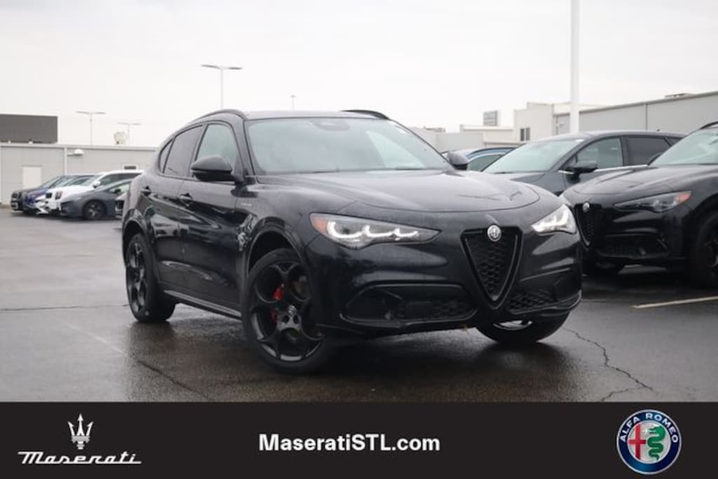 New 2025 Alfa Romeo Stelvio AWD Sport Utility